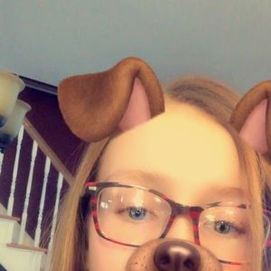 Meet your Posher, Lacee